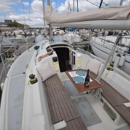 Botel Arecadina Lisbona